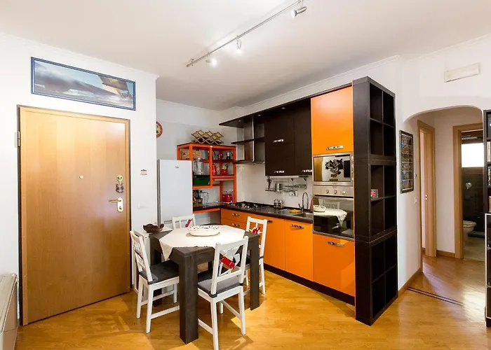 Apartamento La Casetta Di Gio A With Private Garden And Parking Space - By Beahost *